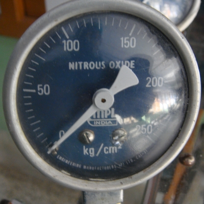 Nitrous oxide pressure guage